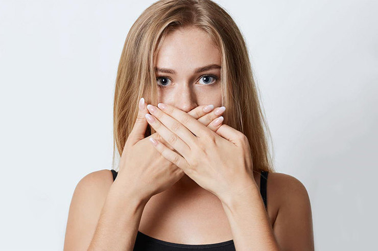ปัญหากลิ่นปากเกิดจากอะไร เรื่องใกล้ตัวที่คุณควรรู้